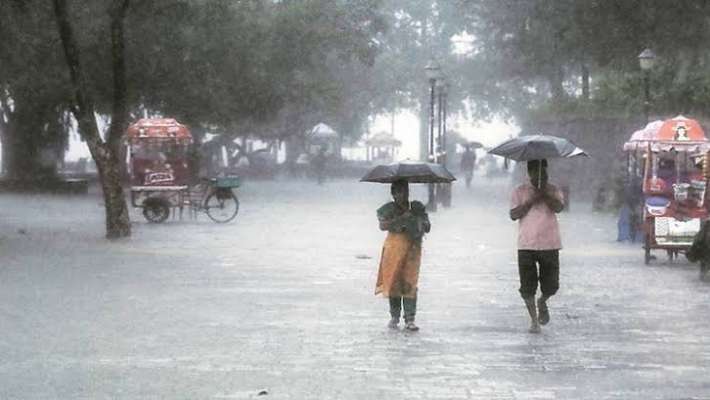 സംസ്ഥാനത്തെ മധ്യ-തെക്കൻ ജില്ലകളിൽ അടുത്ത ദിവസങ്ങളിൽ കനത്ത മഴയ്ക്ക് സാധ്യതയുണ്ടെന്ന് കാലാവസ്ഥാ നിരീക്ഷണകേന്ദ്രം
