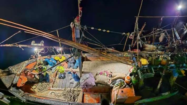 Indian Coast Guard Intercepts Pakistani Fishing Vessel in Arabian Sea; Investigation Underway